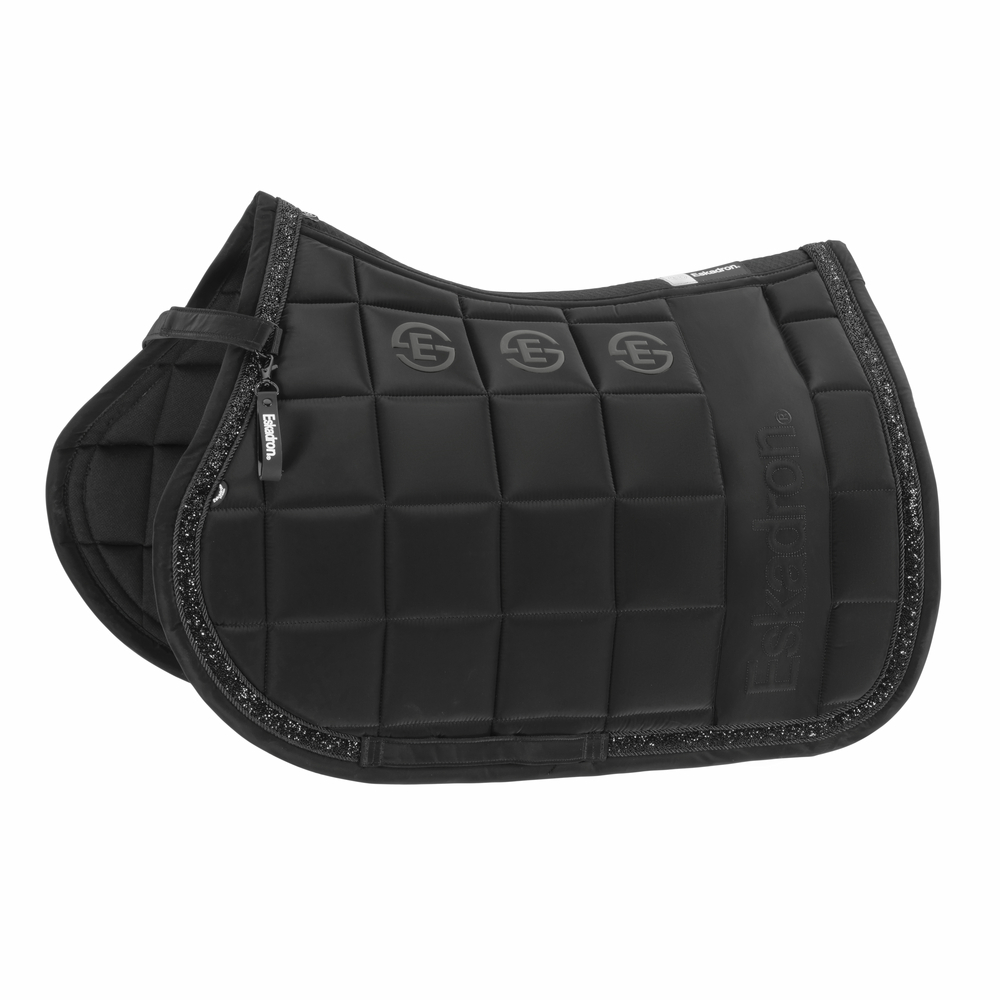 matting material and cool dry inside voluminous, large Big Square quilting vertical strips with Eskadron embroidery, on bothe sides silicone anti slip surfaces in the saddle area cord-stones-cord combination mesh back channel for air circulation innostrap system girth strap with triple fastening possibility flag label on both sides with Eskadron key ring Material  100% POLYESTER